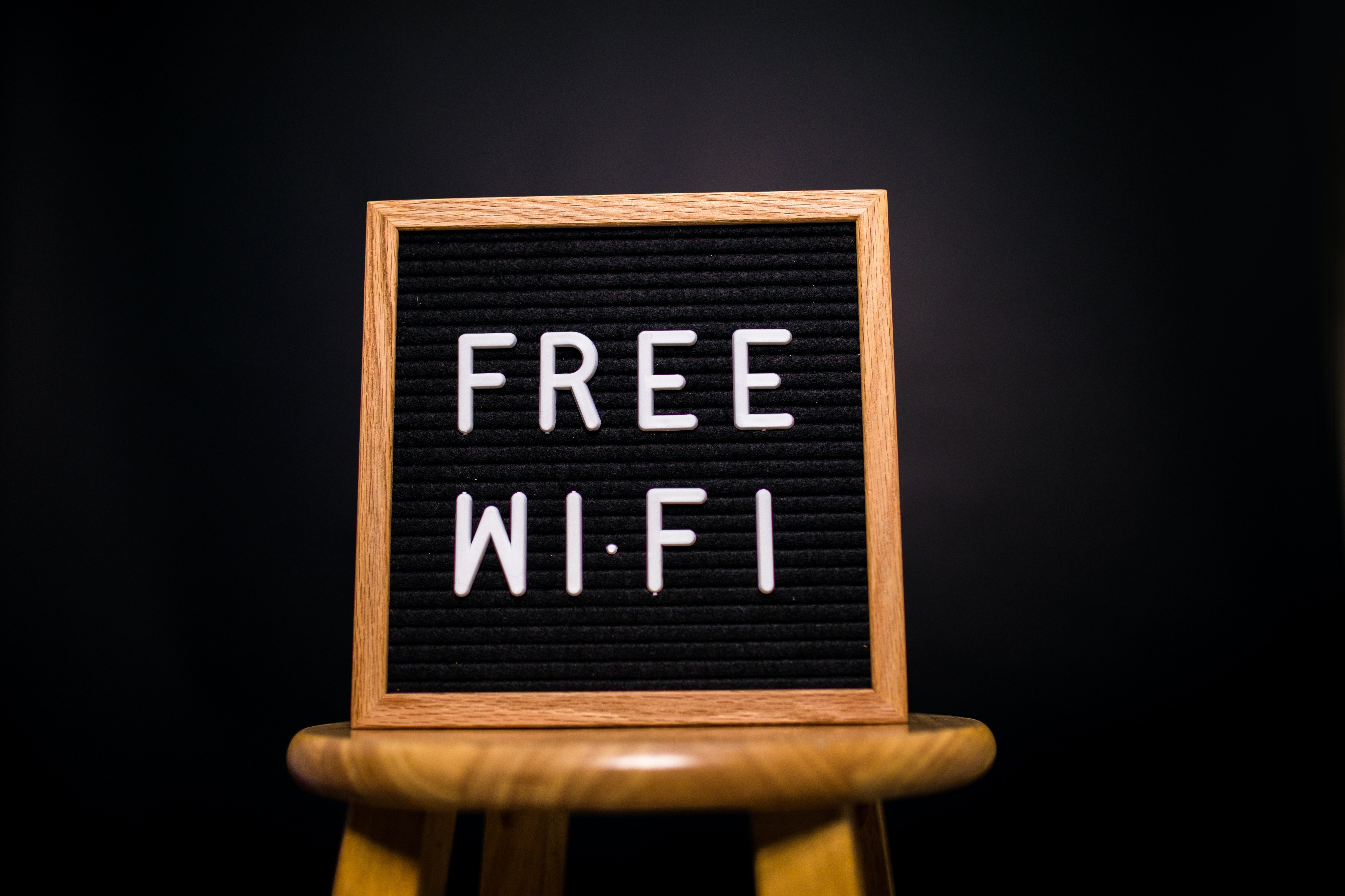 Sign offering Free wi-fi